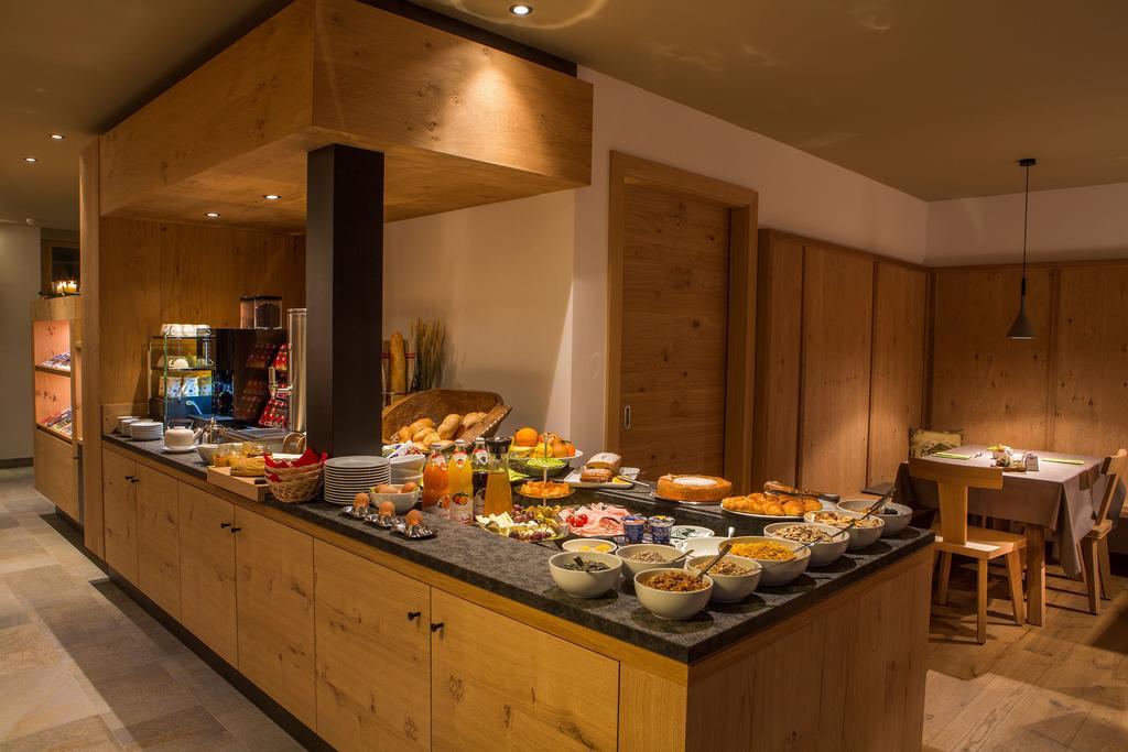 سان فيجيليو دي ماريبْ Moelgg Dolomites Residence الغرفة الصورة
